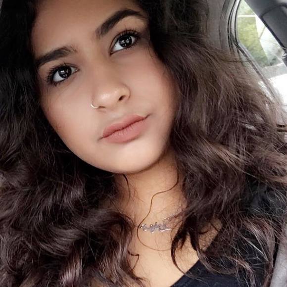 Meet your Posher, Mahnoor - Picture 1 of 1